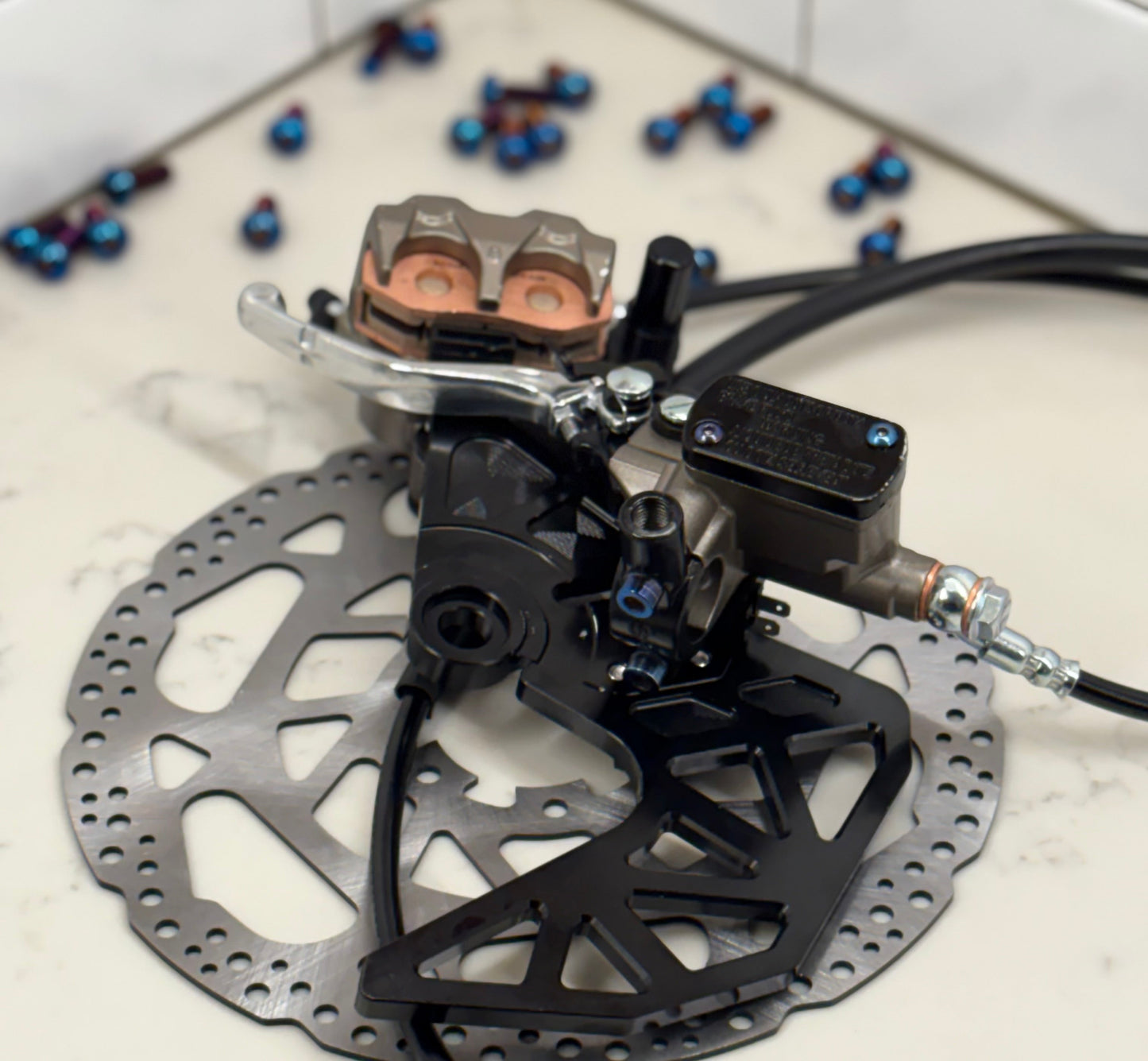 Ultra Bee Brake Kit (Suron, Eride)